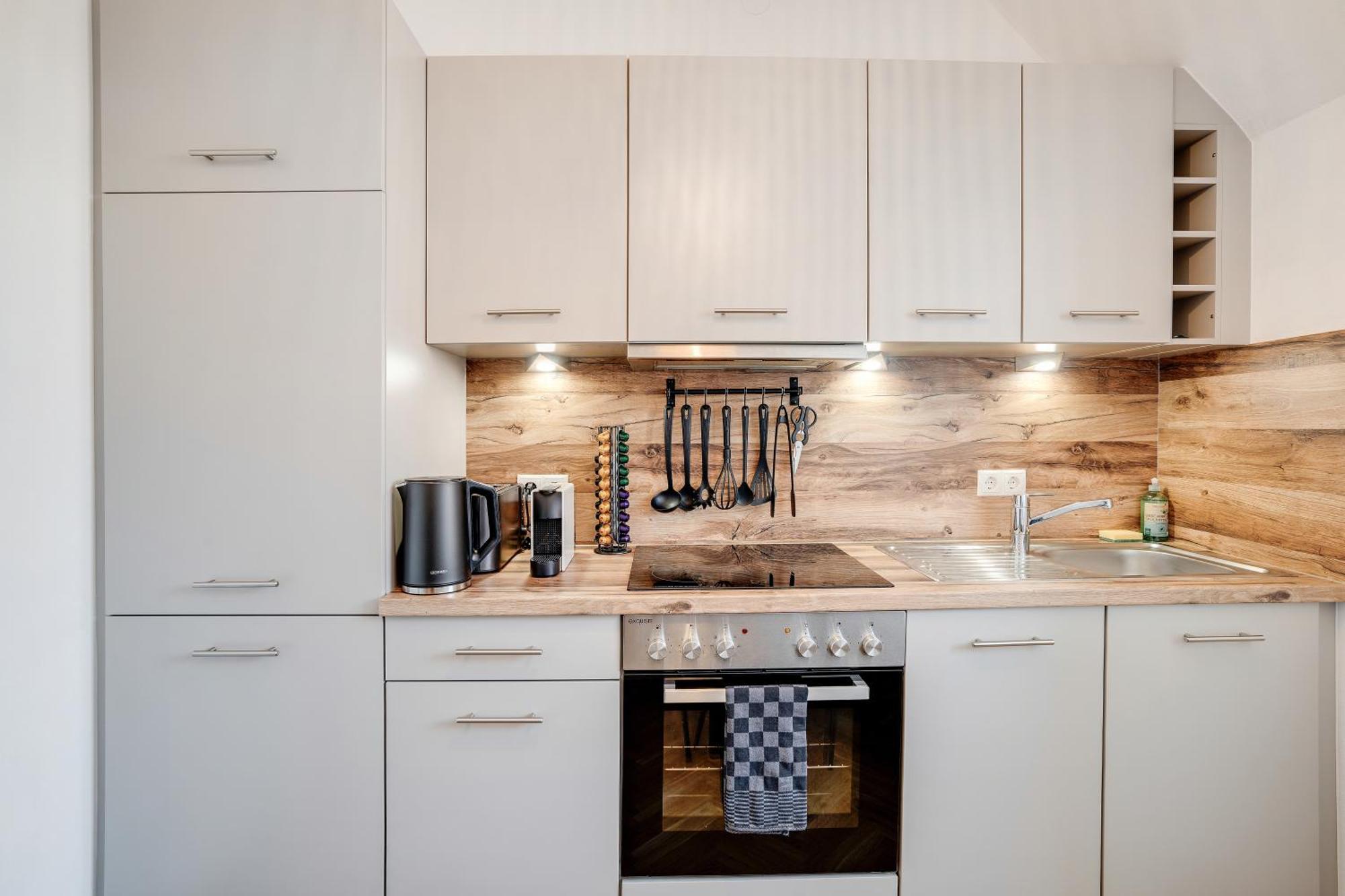 Boho Design Studio By Hero Homes - Top Lage Im Historischen Zentrum - Self-Check-In & Aircon Graz Eksteriør bilde